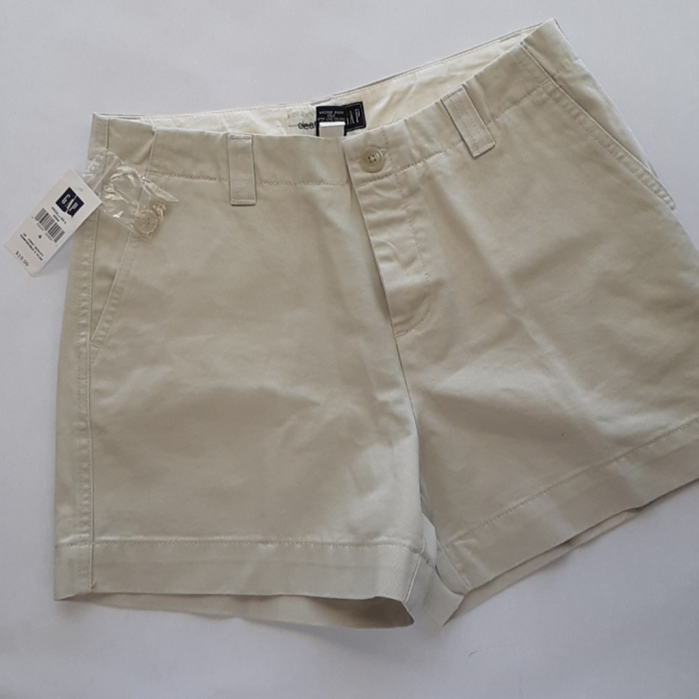 GAP "Clean Cut" Shorts NWT